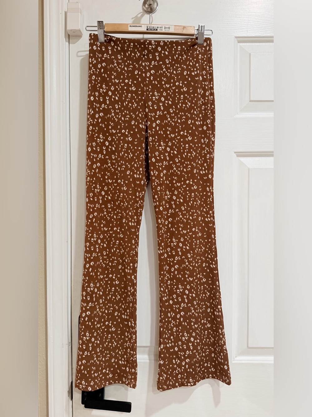 Audrey 3+1 Rust Brown Wide-Leg Knit Pants with White Spot Print